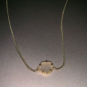 Kendra Scott necklace